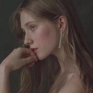 Meet your Posher, Ingrid